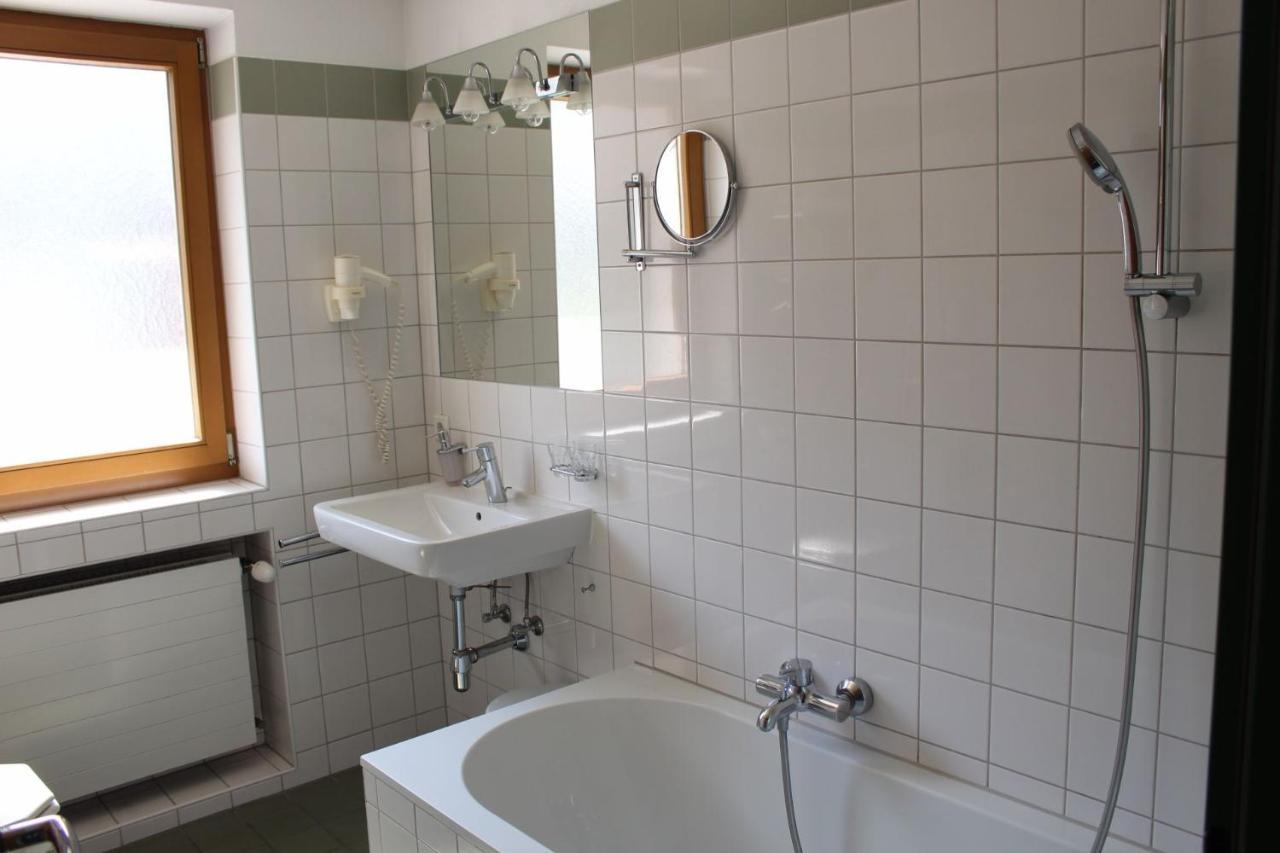 Wanderhotel Garni Cresta Schruns Kültér fotó