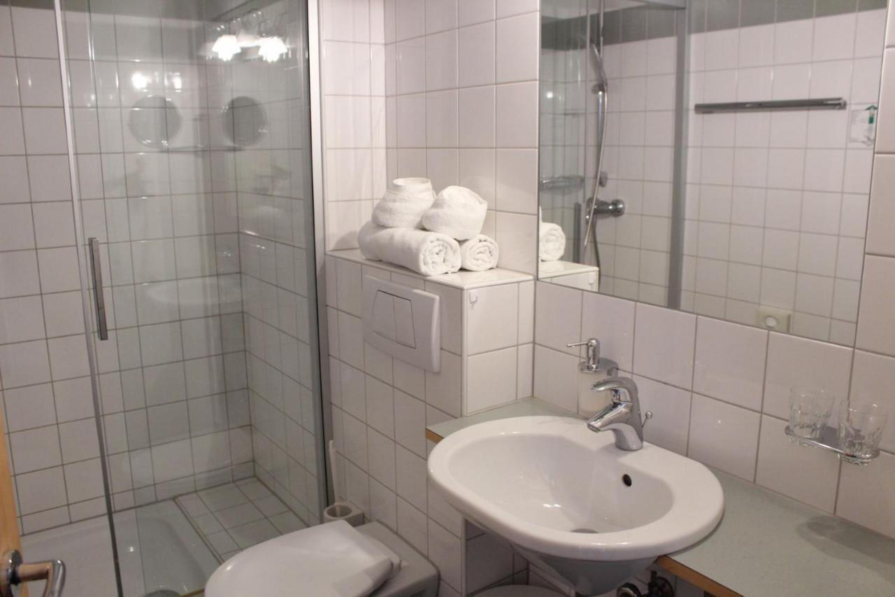 Wanderhotel Garni Cresta Schruns Kültér fotó
